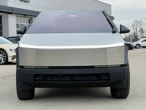 Used 2024 Tesla Cybertruck AWD Crew Cab image 7