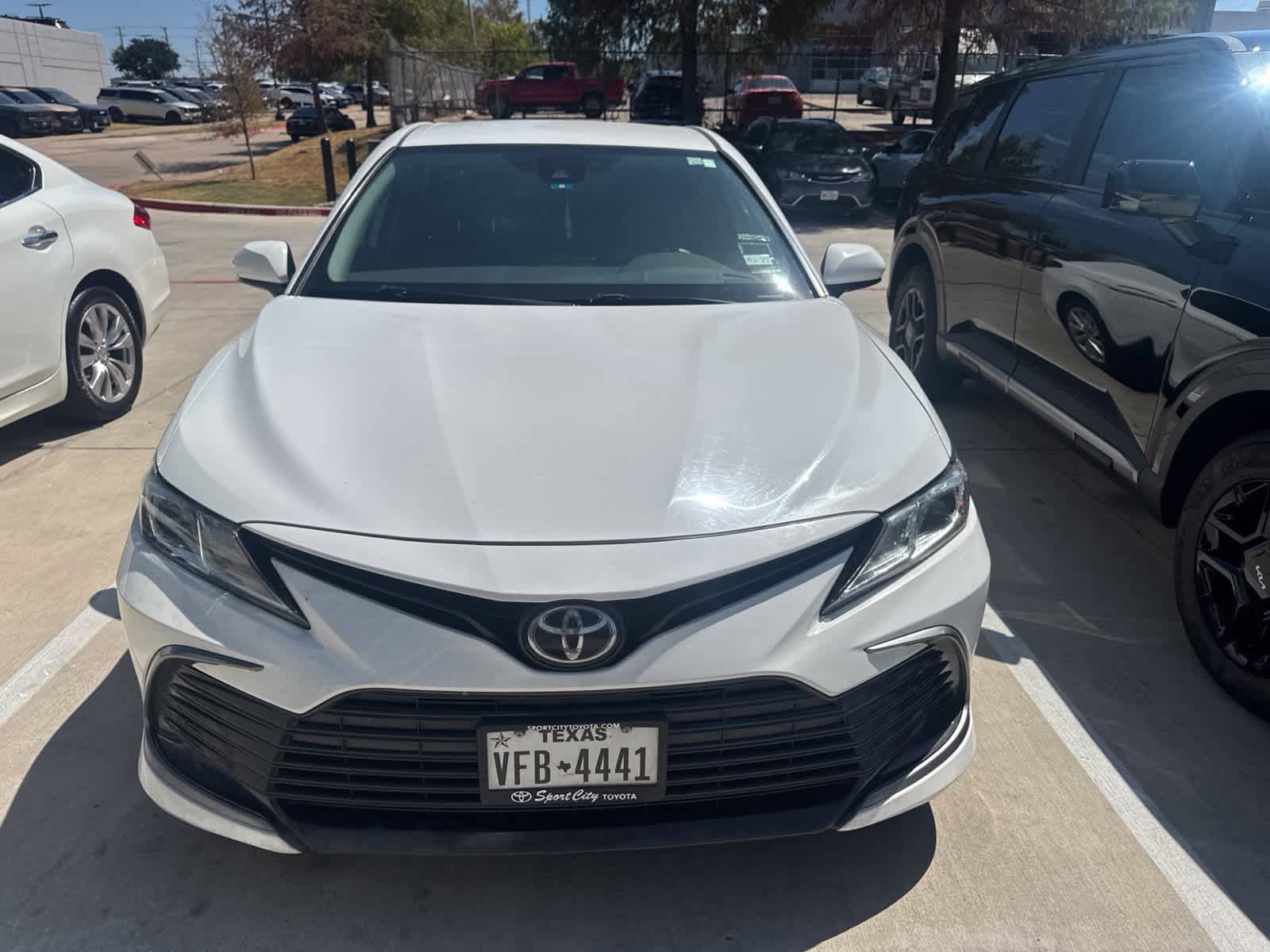 Used 2021 Toyota Camry LE FWD image 2