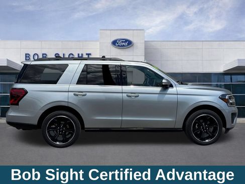 Used 2023 Ford Expedition Limited AWD/4WD image 4