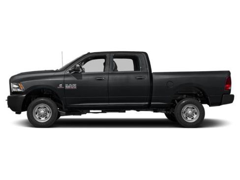 Used 2018 RAM 2500 Tradesman w/ Chrome Appearance Group AWD/4WD image 3