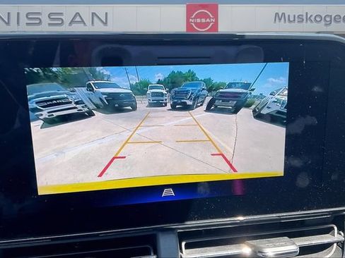 Used 2025 Chevrolet Trax ACTIV w/ Driver Confidence Package FWD image 14