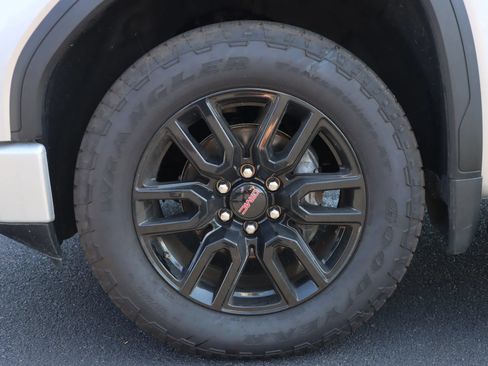 Used 2021 GMC Sierra 1500 Elevation w/ Preferred Package AWD/4WD image 29
