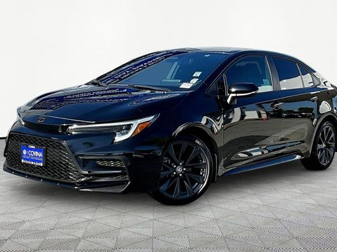 Used 2024 Toyota Corolla SE FWD image 3