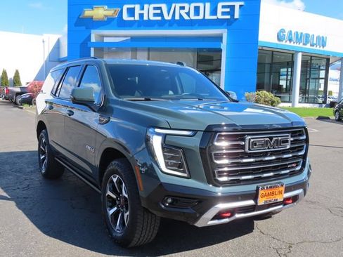 Used 2025 GMC Yukon AT4 w/ AT4 Premium Plus Package AWD/4WD image 1