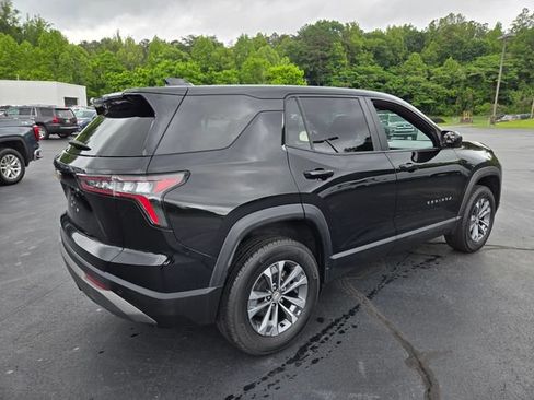 Used 2025 Chevrolet Equinox LT AWD/4WD image 11