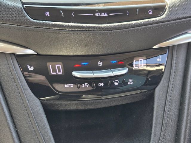 Used 2018 Cadillac XT5 Luxury w/ Driver Awareness Package FWD image 27
