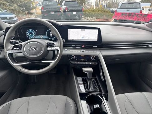 Certified 2023 Hyundai Elantra SEL w/ Convenience Package image 22