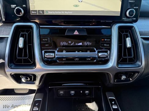 Used 2023 Kia Sorento EX w/ Panoramic Sunroof Package FWD image 29