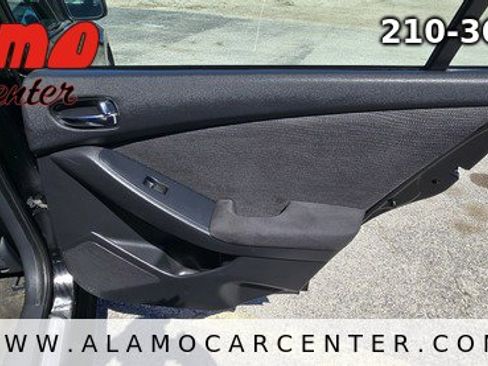Used 2012 Nissan Altima 2.5 S FWD image 22