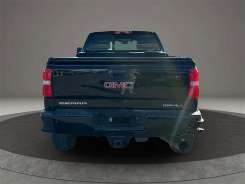 Used 2018 GMC Sierra 3500 Denali image 4