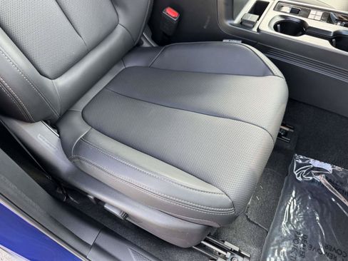 Certified 2026 Subaru Outback Limited AWD/4WD image 10