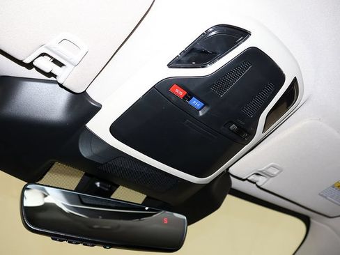 Used 2024 Subaru Outback Premium AWD/4WD image 21