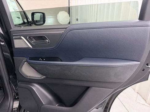 New 2026 INFINITI QX80 4WD image 43
