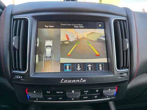 Used 2017 Maserati Levante S image 8