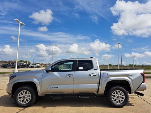 New 2026 Toyota Tacoma SR5 image 8