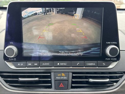 Used 2025 Nissan Altima 2.5 SV image 43