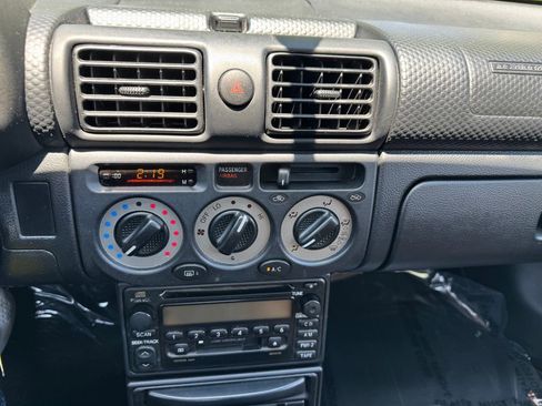 Used 2002 Toyota MR2 RWD image 15