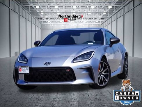 Used 2023 Toyota GR86 RWD image 1