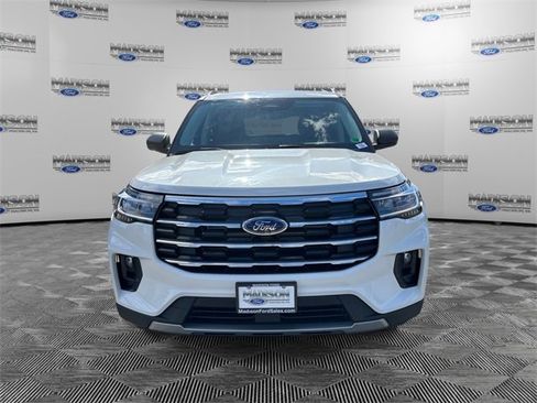 New 2025 Ford Explorer Active w/ Active Comfort Package image 8