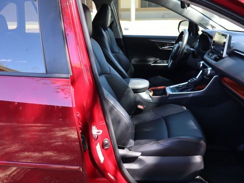 Used 2019 Toyota RAV4 Adventure w/ Advanced Technology Package image 22