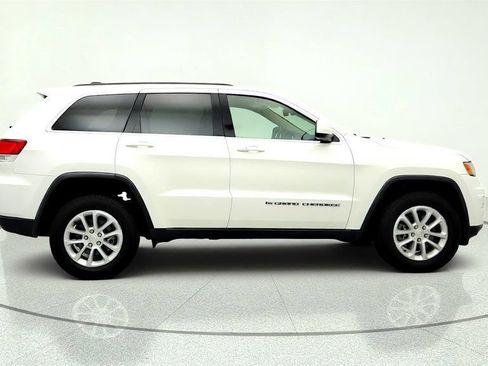 Used 2022 Jeep Grand Cherokee Laredo E AWD/4WD image 4