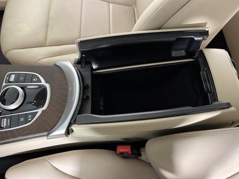 Used 2019 Mercedes-Benz GLC 300 4MATIC image 26