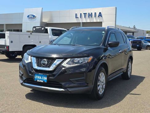 Used 2018 Nissan Rogue SV AWD/4WD image 1
