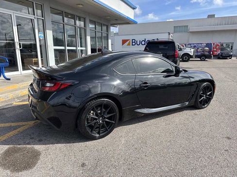 Used 2023 Toyota GR86 Premium image 8
