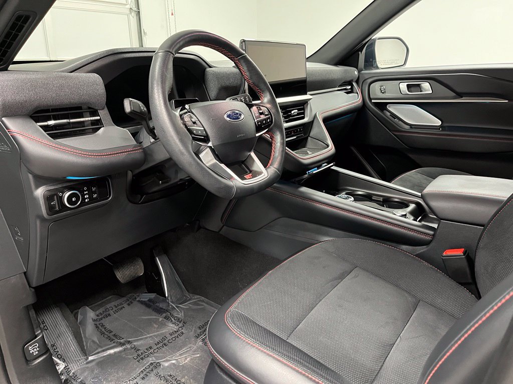Used 2025 Ford Explorer ST AWD/4WD image 40