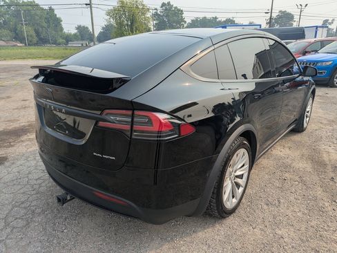 Used 2020 Tesla Model X Long Range AWD/4WD image 8