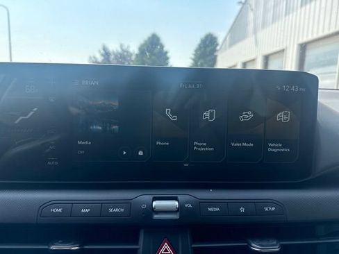 Used 2025 Kia K4 EX FWD image 2