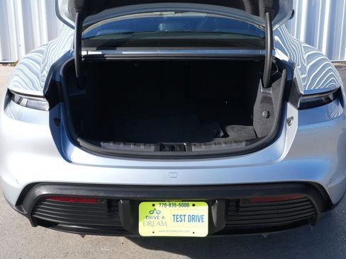 Used 2020 Porsche Taycan 4S w/ Premium Package image 10