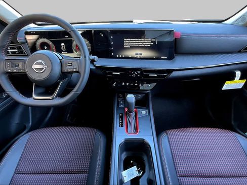 New 2026 Nissan Kicks SR w/ Cold Weather Package AWD/4WD image 5