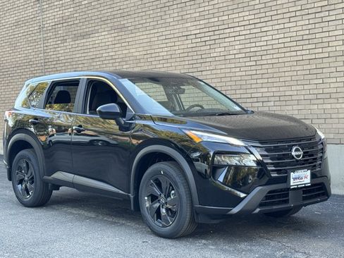 New 2026 Nissan Rogue SV w/ Cold Weather Package AWD/4WD image 2
