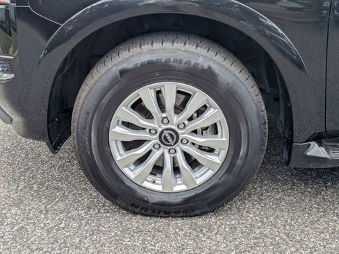 Used 2024 Nissan Armada SV AWD/4WD image 9