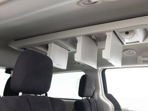 Used 2011 Chrysler Town & Country Touring w/ Security Group image 32