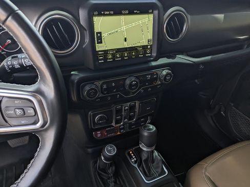 Used 2021 Jeep Wrangler Unlimited Rubicon AWD/4WD image 10