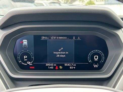 Used 2023 Audi Q4 e-tron Premium Plus w/ Premium Plus AWD/4WD image 27