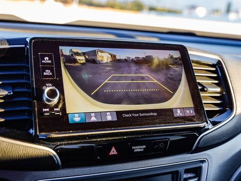 Used 2025 Honda Ridgeline Sport image 24