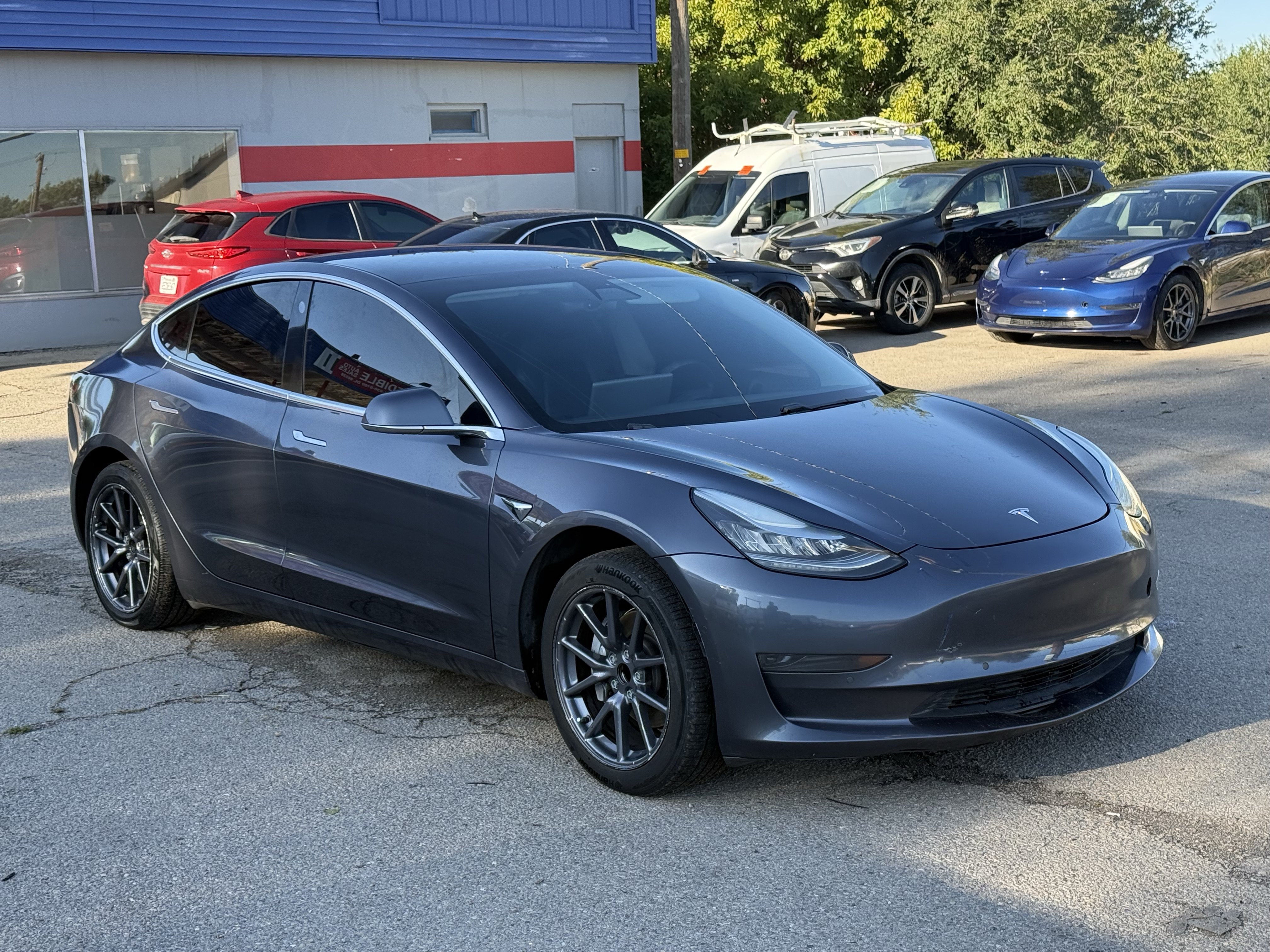 Used 2020 Tesla Model 3 Standard Range Plus RWD image 2