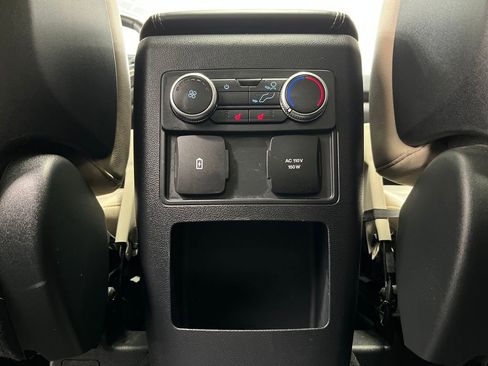 Used 2020 Ford Explorer Limited image 36