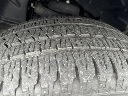 Used 2020 RAM 1500 Laramie AWD/4WD image 30