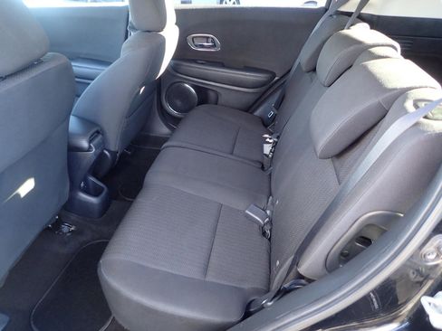 Used 2017 Honda HR-V EX image 10