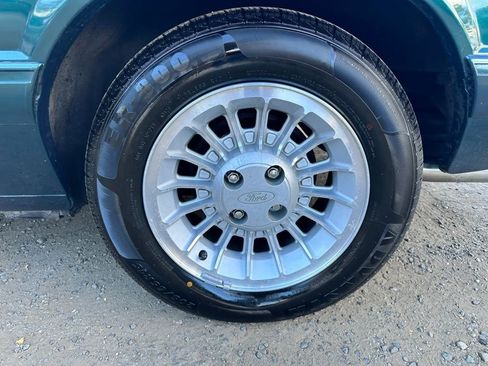 Used 1990 Ford Mustang LX image 11