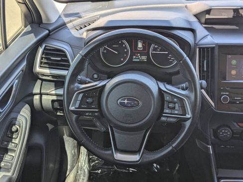 Used 2022 Subaru Forester Premium AWD/4WD image 16