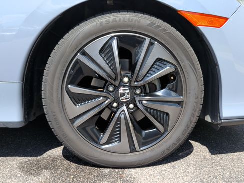 Used 2019 Honda Civic EX image 13