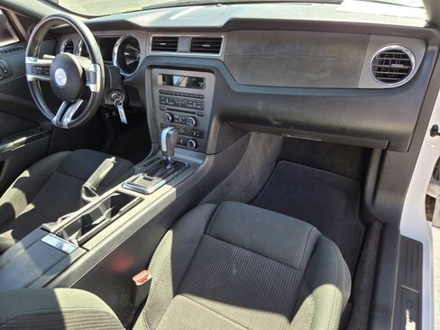 Used 2014 Ford Mustang Coupe image 13