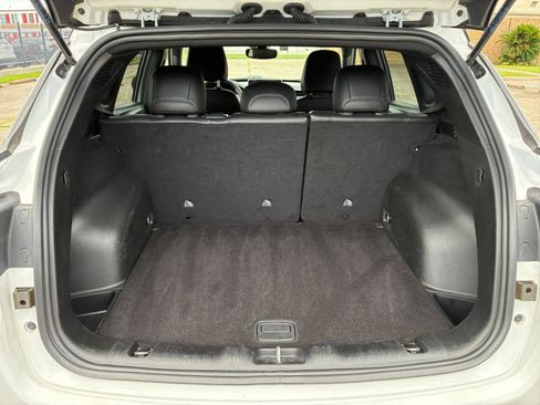 Used 2025 Jeep Compass Trailhawk AWD/4WD image 25