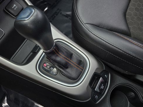 Used 2020 Jeep Compass Latitude FWD image 31