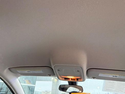 Used 2017 Chevrolet Cruze LT image 15